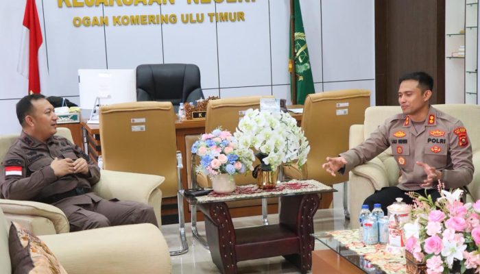 Perkuat Sinergitas Penegakan Hukum, Kapolres OKU Timur Sambangi Kejari OKU Timur