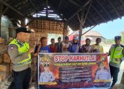Cegah Karhutla, Polsek Belitang I Gencarkan Sosialisasi dan Pasang Spanduk Larangan