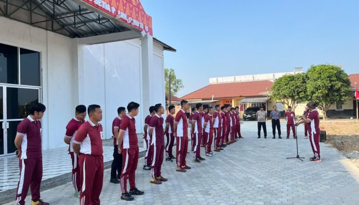 Gerakan BELIDA Polres OKU Timur, Darmanson Ajak Personel Jadikan Kebersihan sebagai Budaya