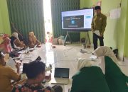 Sulap Papan Pintar Jadi Alat Asesmen Interaktif, Tim Dosen UNUHA Berdayakan Guru SD dan SMP Alquraniyah Nurul Huda
