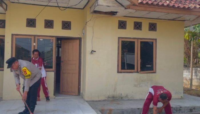 Tindaklanjuti Telegram Kapolda Sumsel, Polsek BP Peliung Bersihkan Asrama dan Rumah Dinas
