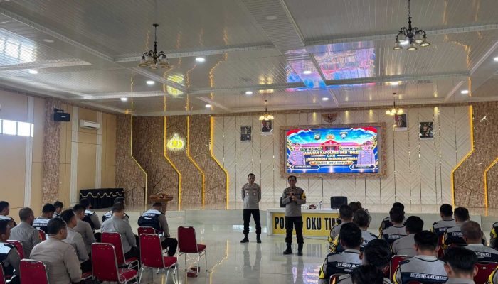 Wakapolres OKU Timur Tekankan Profesionalisme Bhabinkamtibmas dalam Anev Kinerja