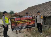 Cegah Karhutla, Bhabinkamtibmas BP Peliung Edukasi Warga dan Pasang Spanduk Larangan Membakar Lahan