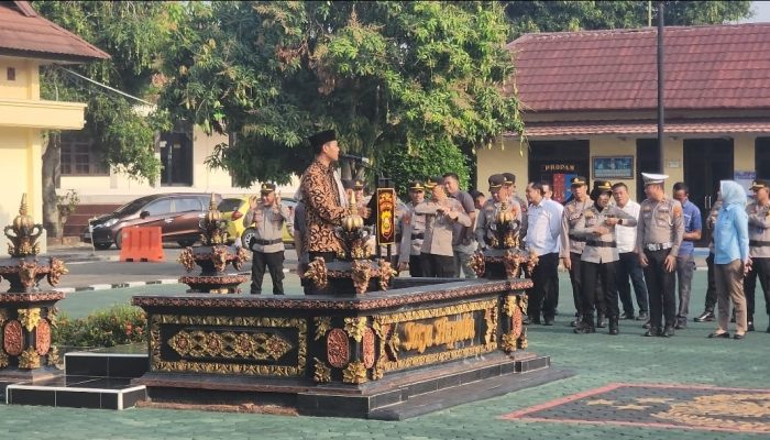Perkuat Mental dan Keimanan Personel, Polres OKU Timur Angkat Pesan Sedekah untuk Menolak Bala