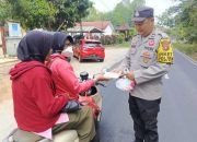 Polsek MDS I Berbagi Paket Makanan kepada Warga, Perkuat Kepedulian Sosial
