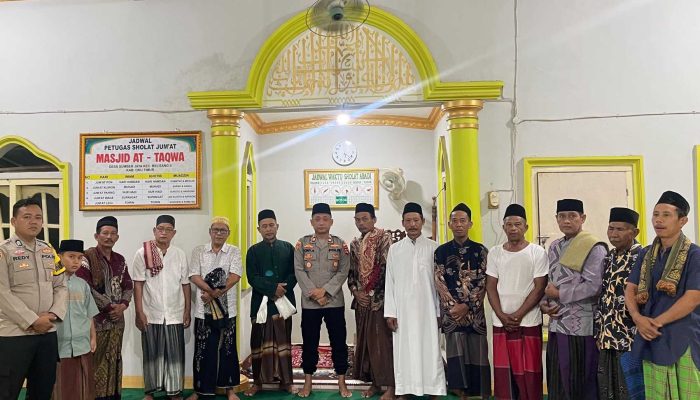 Sholat Subuh Keliling, Kapolsek Belitang II Ajak Jamaah Jaga Kamtibmas dan Cegah Karhutla