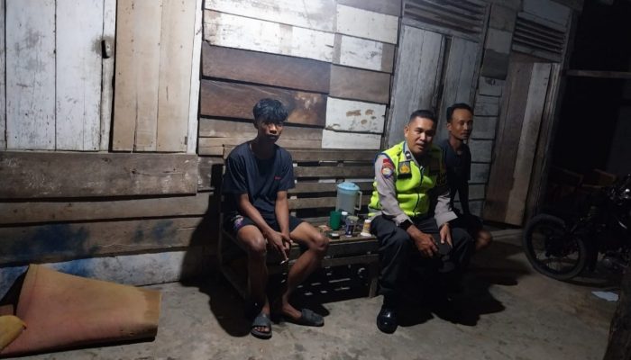 Polsek Madang Suku I Sambangi Pos Ronda, Aipda Saleh Ajak Warga Perkuat Siskamling Malam